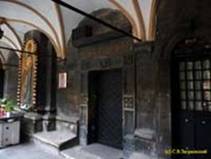 ЛЬВОВ / LVIV Капелла Трех святителей (XVI век) / Three Holy Hierarchs chapel (16th cent.)