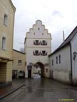 -  / NEUMARKT-ST. VEIT      (. XVI ) / City gate towers (mid. 16th cent.)