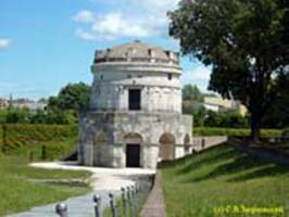  / RAVENNA   (VI ) / Theoderics mausoleum (6th cent.)