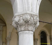  / VENICE   (XIVXV ) / Venice Palace (14th15th cent.)