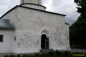   () - ,  .   (. XIV ) / / Naro-Fominsky region, Kamenskoye village. Nikolskaya church (beg. 14th c.)