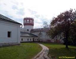  .    (2- . XVI ),     ( XVII ) / Novodevichy cloister. Smolensk Odigitria cathedral (mid. 16th c.), other buildings (end 17th cent.)