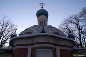  .   ( XVI )   (XVII ) / Donskoy cloister. The Old Cathedral (end 16th cent.) and bell-tower (17th cent.)