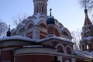  .   ( XVI )   (XVII ) / Donskoy cloister. The Old Cathedral (end 16th cent.) and bell-tower (17th cent.)