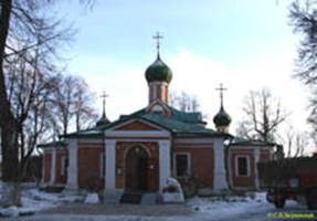 -.  .    (. XVI ),   (1710) / Pereslavl-Zalessky. Fyodorovsky cloister. Fyodor Stratilat cloister (mid. 16th c.), Vvedenskaya church (1710) 