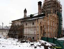  / STARITSA   .   (. 1530 ),     (1570),     (1694) / Uspensky cloister. Uspensky cathedral (abt. 1530), refectory with Vvedenskaya church (1570)