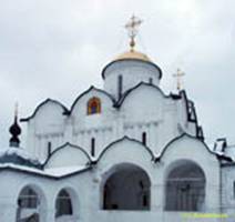  / SUZDAL  .  ,    (. XVI ) / Pokrovsky cloister. Pokrovsky cathedral, above-gate Blagoveshensky church (beg. 16th c.)