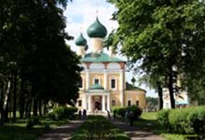  / UGLICH  -  (1706)   (1730) / Spaso-Preobrazhensky Cathedral (1706) and bell-tower (1730)