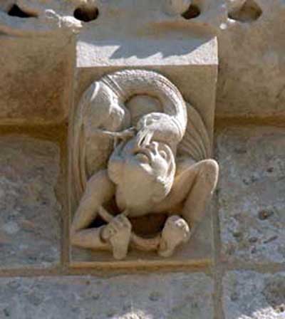 A fragment of decoration of the Church of St. Peter in Fontaine d Osijek (Fontaines d Ozillac), the Department of Charente Maritime (Charente-Maritime), France.