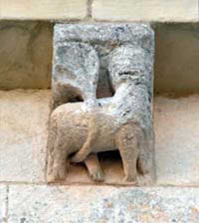 A fragment of decoration of the Church of Notre Dame in Achille (Echillais), the Department of Charente Maritime (Charente-Maritime), France.