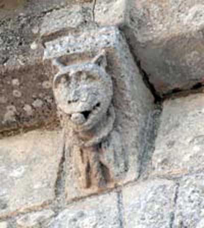 A fragment of decoration of the Church of Saint-Etienne in Vaux-sur-Mer (Vaux-sur-Mer), the Department of Charente Maritime (Charente-Maritime), France.