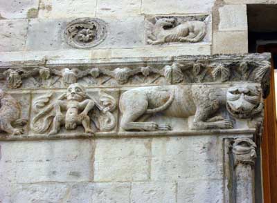 A fragment of decoration of the Church in Nimes (Nîmes), the Department of the Gard (Gard), France,