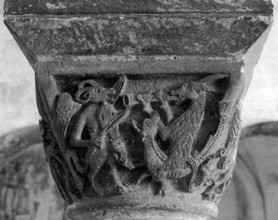 Cap pillars of the Church in Canterbury (Canterbury), England.