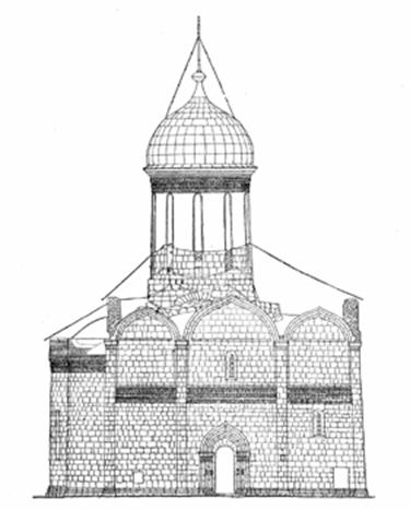 Trinity Cathedral in the Trinity-Sergius Lavra (Wealden). Note the sloping walls, playing the role of buttresses.