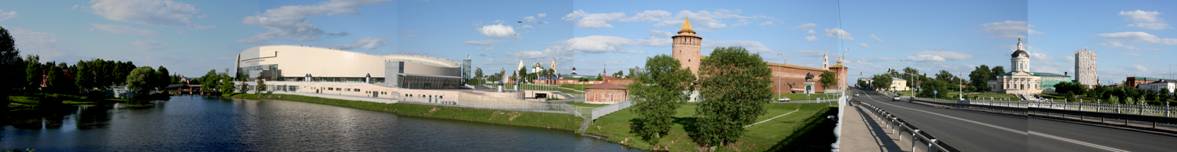 For tourists coming to Kolomna, the most festive and memorable moment was the entrance to the bridge through Kolomenko, did a magnificent view over the Kremlin. That's what kind of encounters now. Left - opened in 2008 "Ice Palace" (officially "Skating center of Moscow region "Kolomna"). 