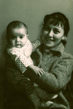 …и мама со мной в 1965-м.