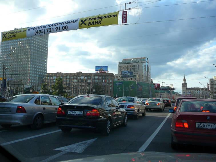 Another "decoration" of Garden Ring  "Smolensky Passage". Far away  the tower of Zholtovsky house", which immediately began to seem much lower. Hotel "Beograd" did not press it so much. 