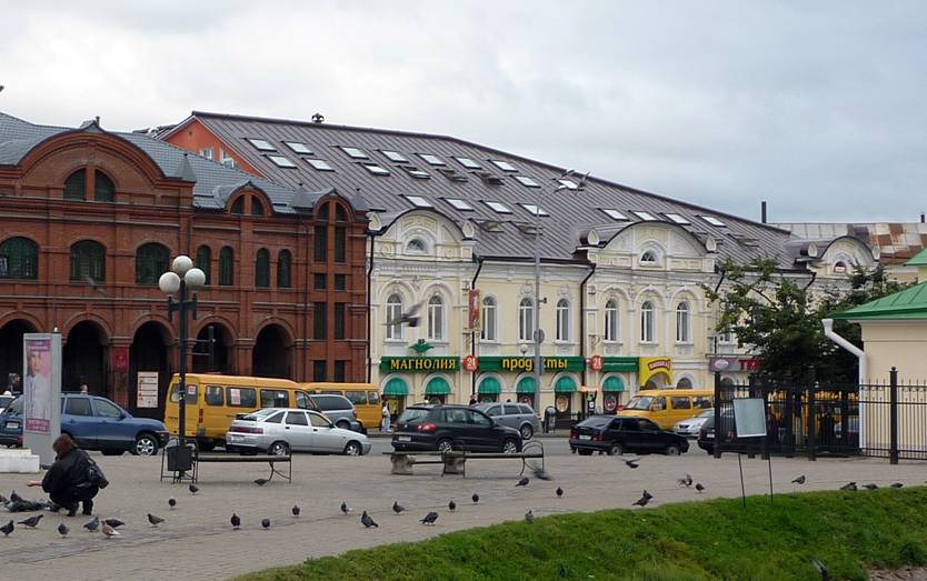 Not receiving proper window, from which visible Lavra - so get "VELUX" so that's terrible attic (Ave. of the red army, 140/1).