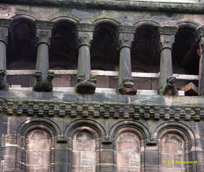 The Cathedral in worms. The arches, columns, sculptures.