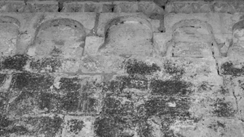 "Universal" Romanesque decoration on the Church of Boris and Gleb in Kideksha.