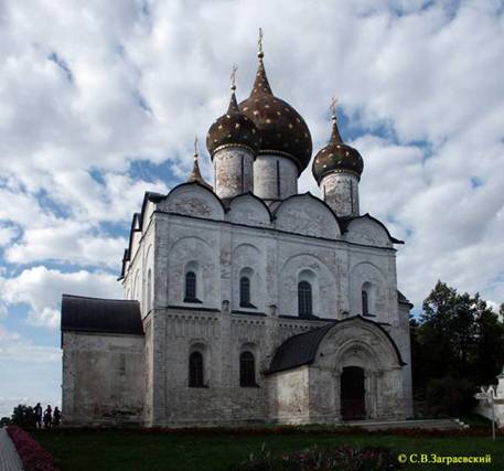 The virgin Nativity Cathedral in Suzdal.