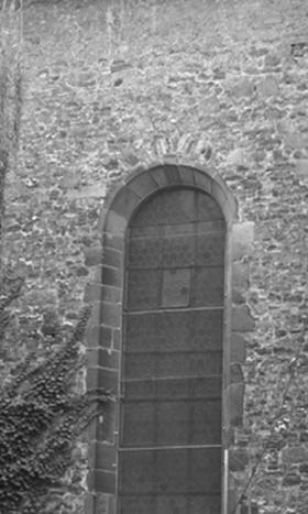 North wall and the window of the Dominican Abbey in worms (XI-XIII centuries).